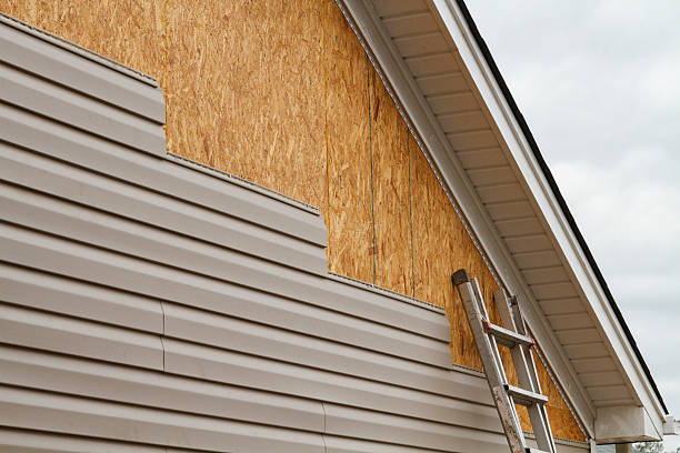 24/7 Emergency Storm Damage Siding Repair experts in Belton, SC